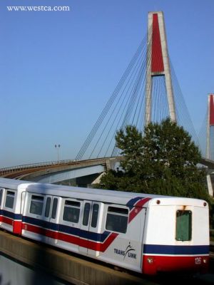 ��һ�¹ۿ�����ͼƬ
 ============== 
skytrain
12������skytrainͨ��SURRY����
�ؼ���: ��  12�� skytrain